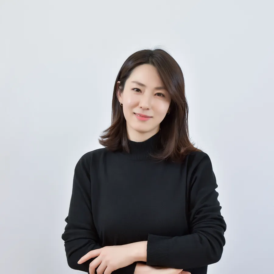 윤영 원장 — 디자이너 프로필